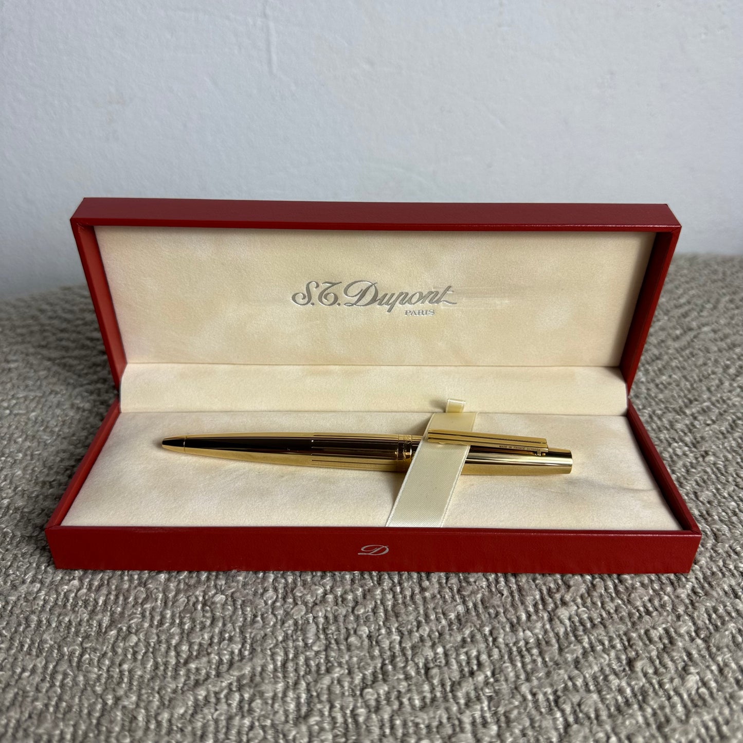 S.T. Dupont Ellipsis Gold-Finish Kugelschreiber