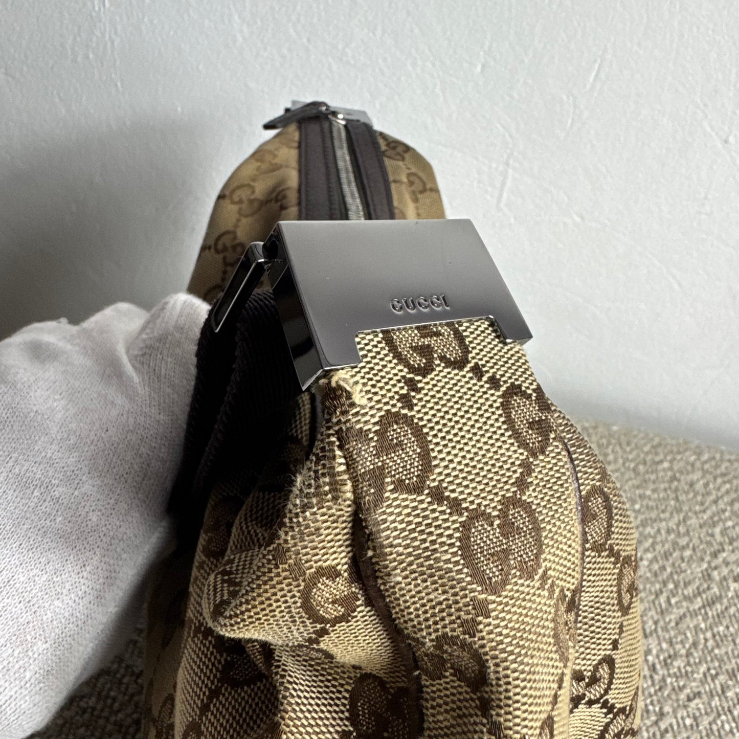 Gucci GG Canvas Hobo Schultertasche – Braun