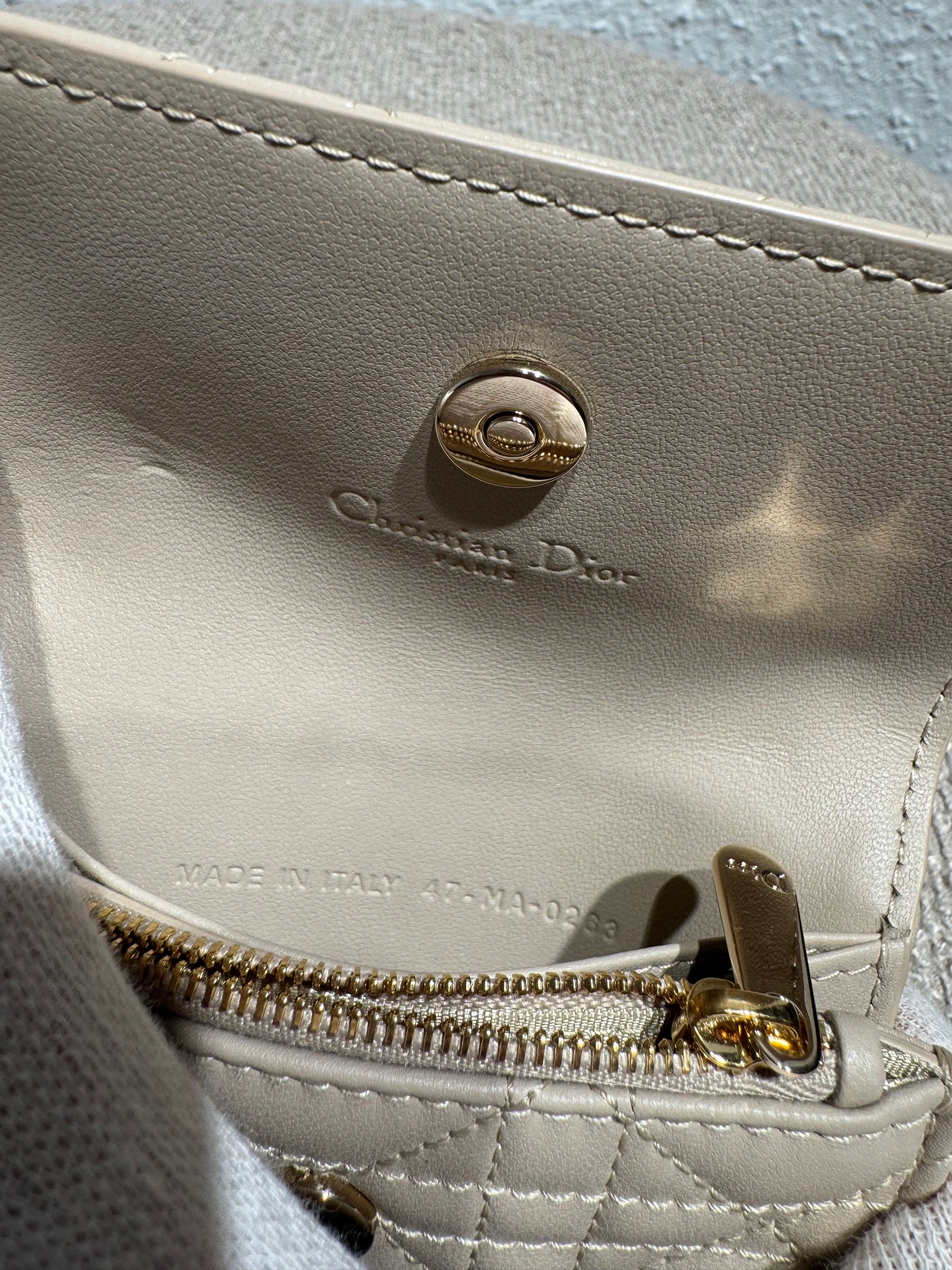 Christian Dior Lady Dior Lotus Geldbörse – Beige