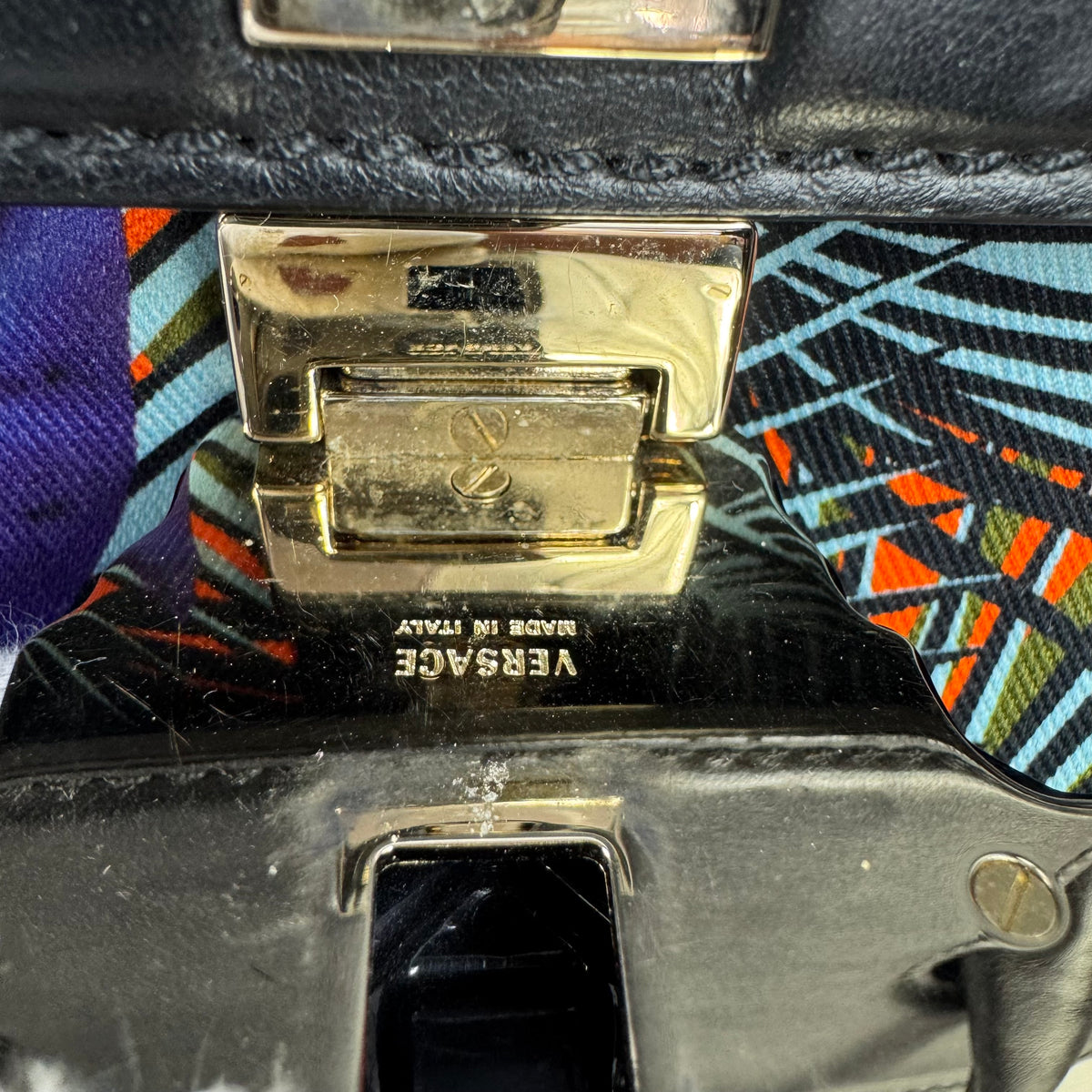 Versace La Medusa Large Top Handle Bag – Schwarz / Multicolor