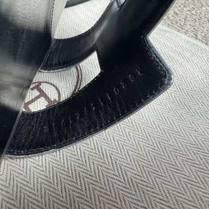 Hermès Oran Sandalen Metallic-Silber Leder Gr. 40