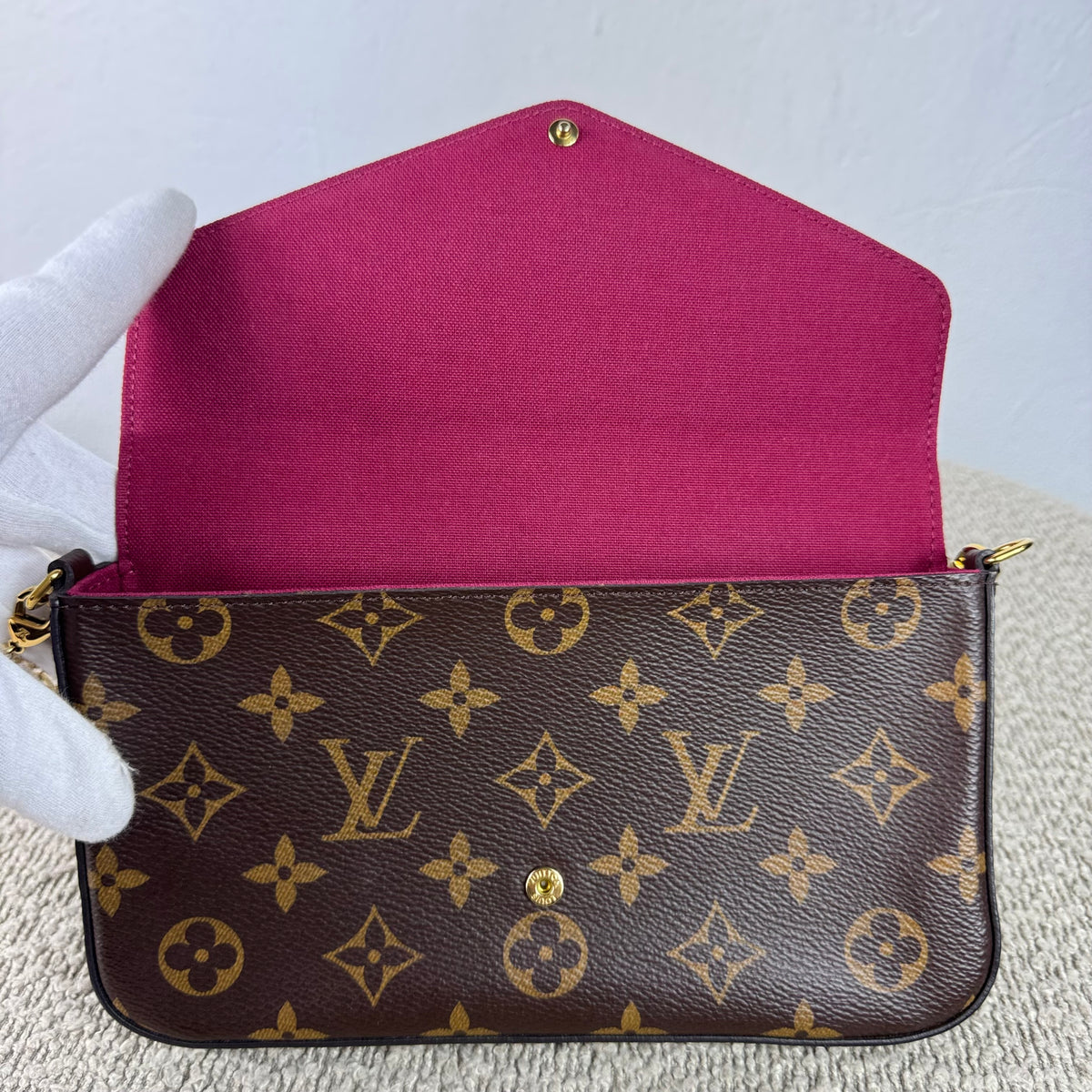 Louis Vuitton Pochette Félicie – Monogram Canvas