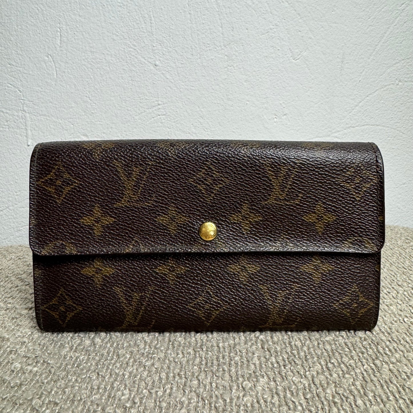 Louis Vuitton Sarah Wallet – Monogram Canvas (MI0962)