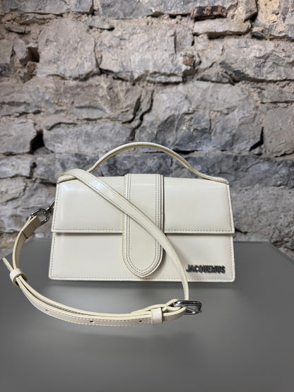 Jacquemus Le Bambino – Lackleder Weiß