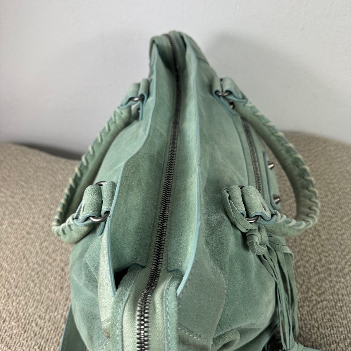 Balenciaga Classic City – Wildleder Mintgrün