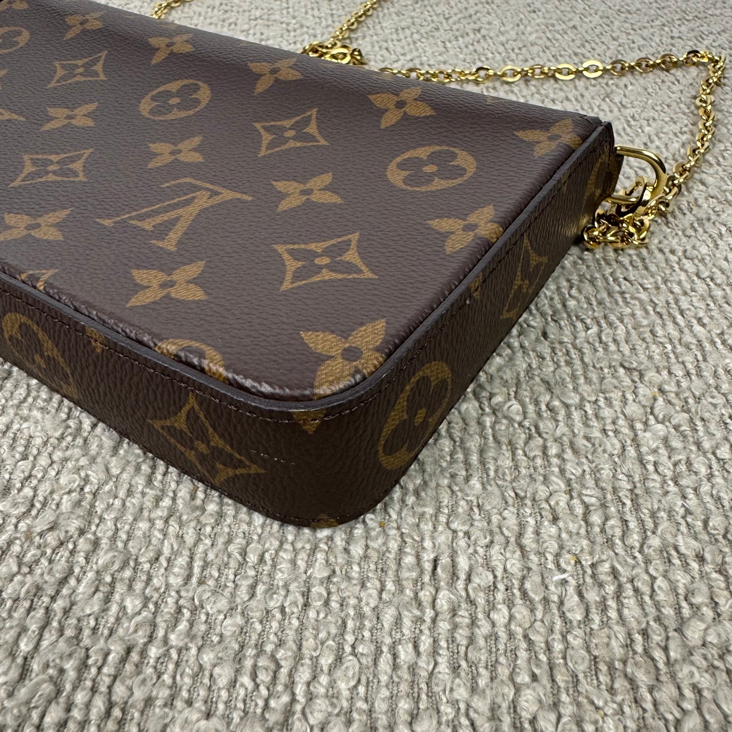 Louis Vuitton Félicie Pochette – Monogram