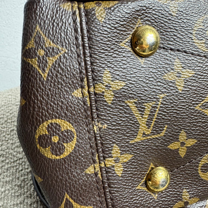 Louis Vuitton Pallas Monogram