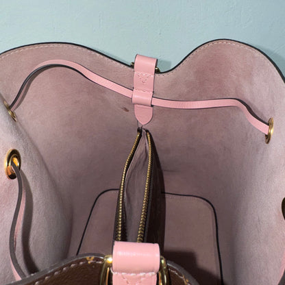 Louis Vuitton NéoNoé MM – Monogram Canvas / Rosa