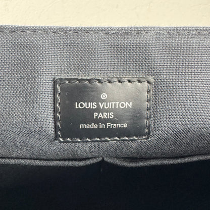 Louis Vuitton District PM Messenger – Damier Graphite