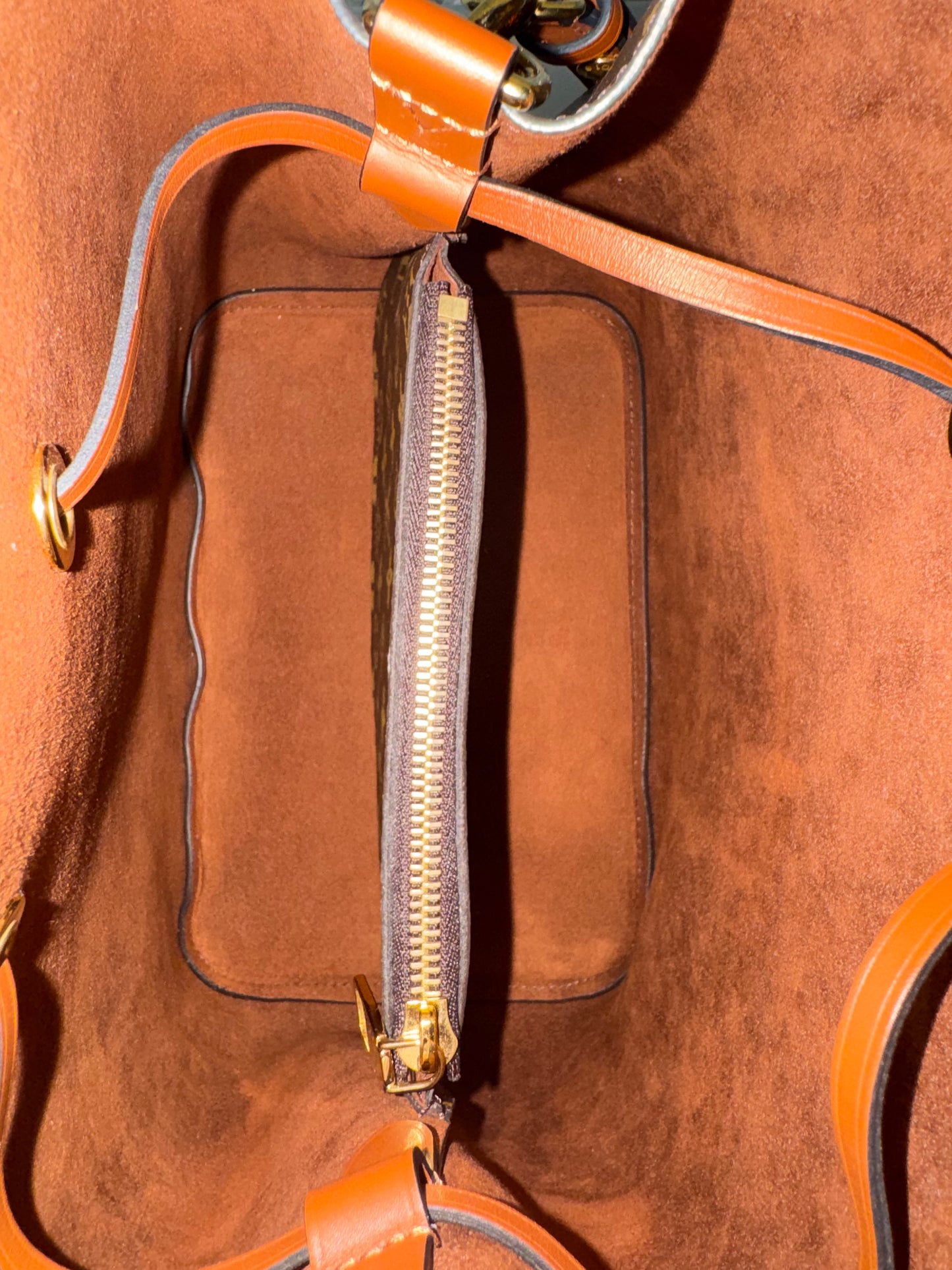 Louis Vuitton Néo Noé – Caramel