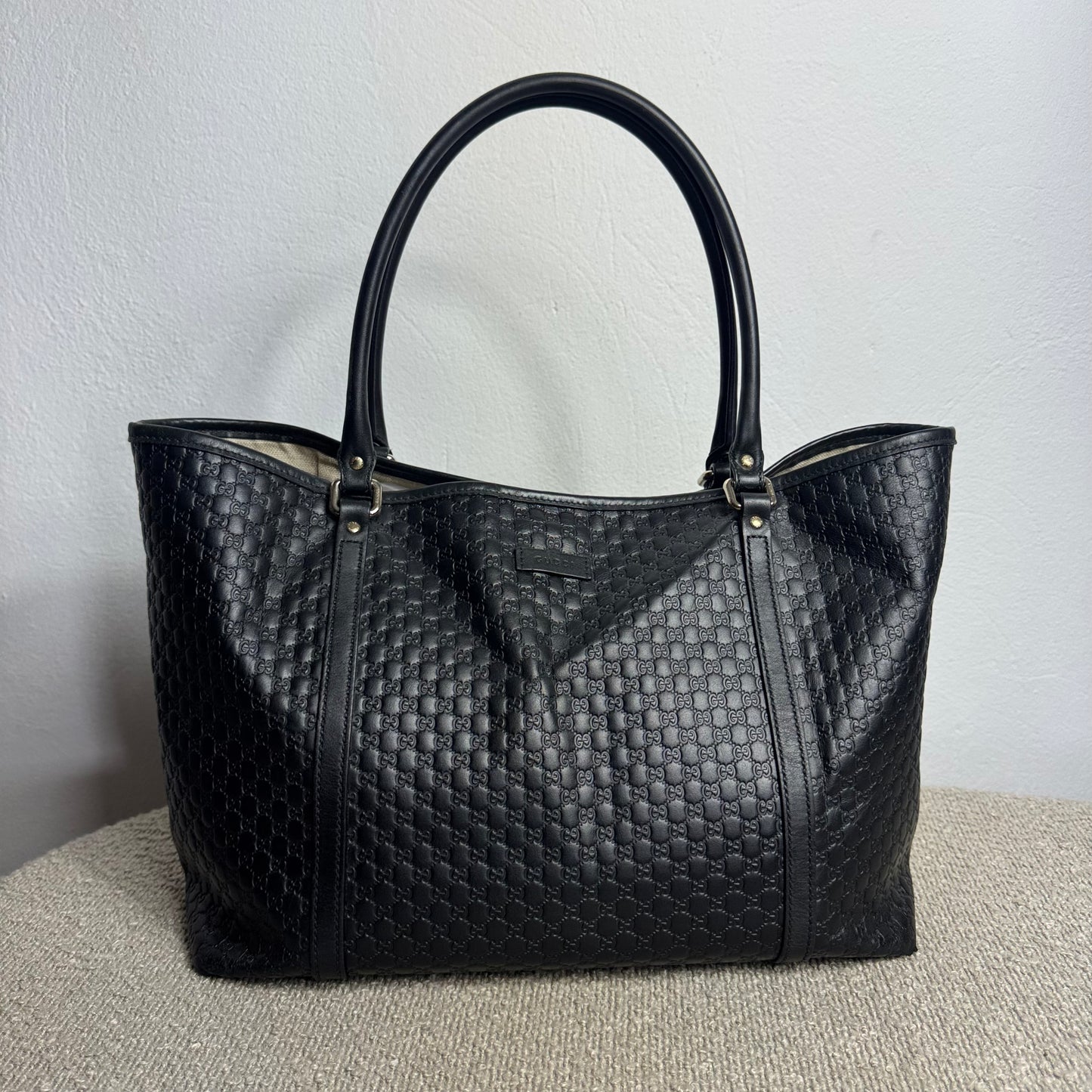 Gucci Microguccissima Leder Shopper Schwarz