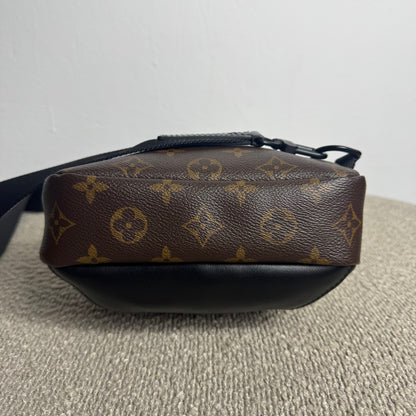 Louis Vuitton Avenue Sling Bag – Monogram
