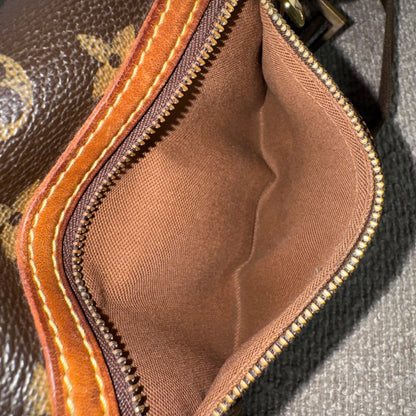 Louis Vuitton Bosphore Gürteltasche – Monogram Canvas