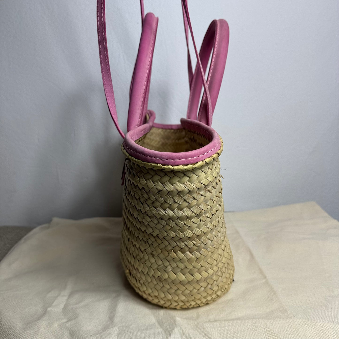 Jacquemus „Die Soli“ Korbtasche Pink