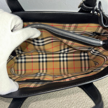 Burberry Banner Bag Grainy Calfskin Schwarz