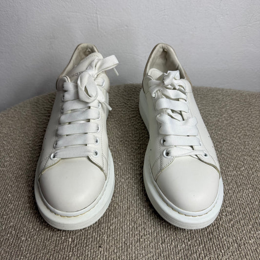 Alexander McQueen Oversized Sneaker Weiß – Gr. 40