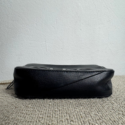 Jimmy Choo „Hali“ Grained Leather Camera Bag Schwarz