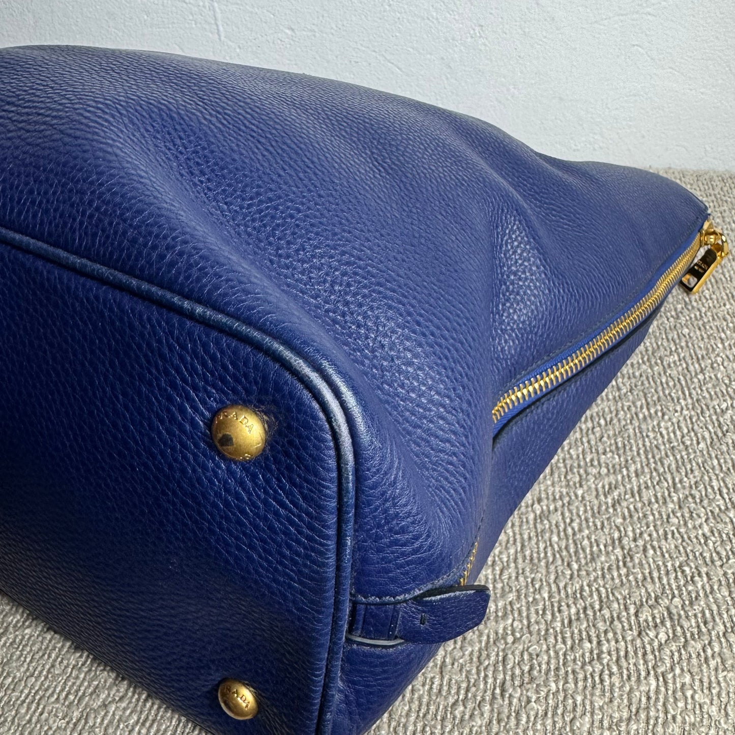 Prada Shopper Vitello Leder in Blau