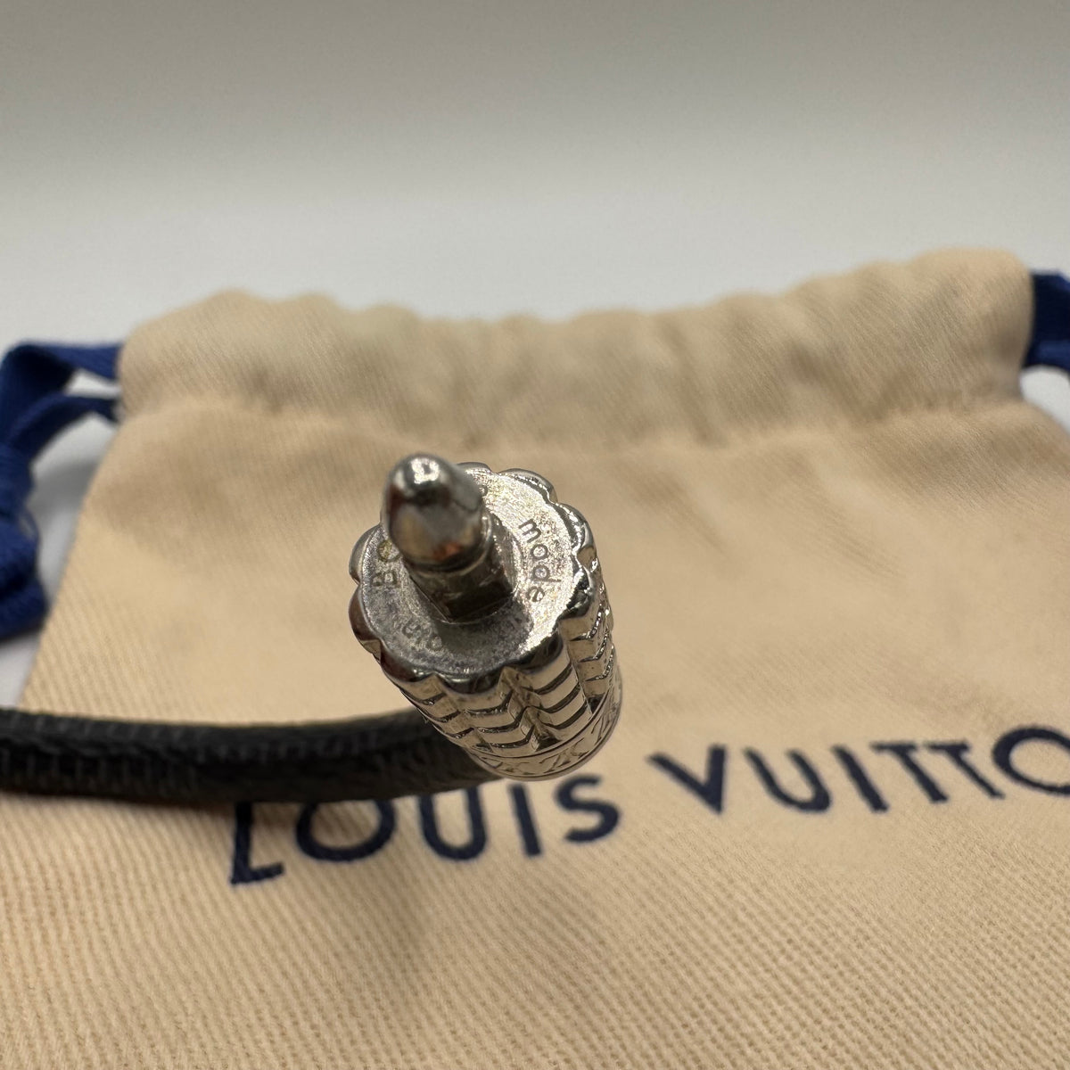 Louis Vuitton Digit Armband – Damier Graphite – Größe 19