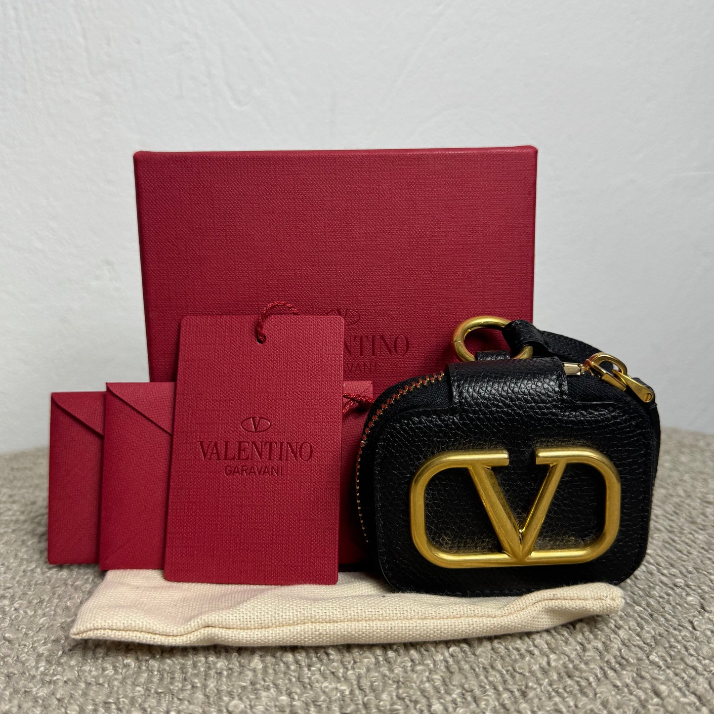 Valentino Garavani VLogo AirPods Case – Leather