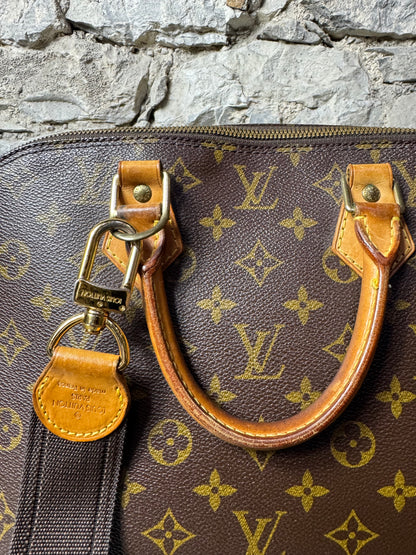 Louis Vuitton Alma Monogram mit Trageriemen