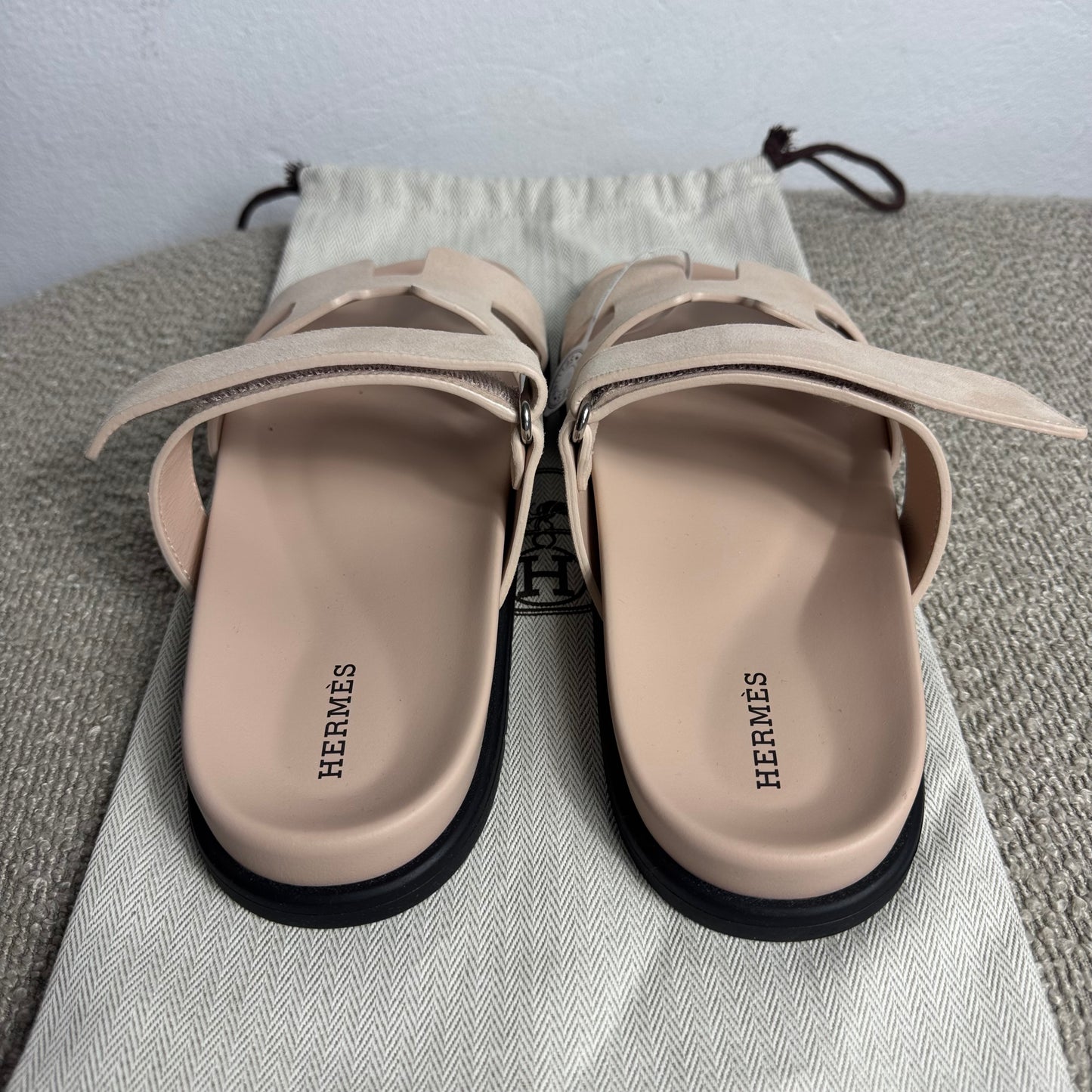 Hermès Chypre Sandalen Beige Nude Gr. 40