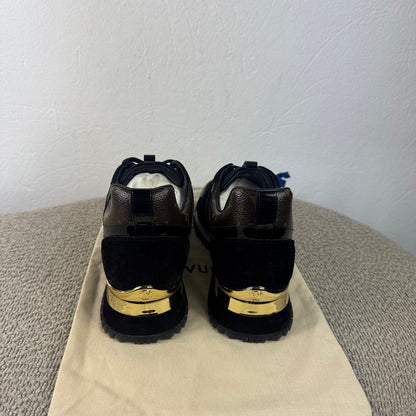 Louis Vuitton Run Away Sneaker – Größe 38,5