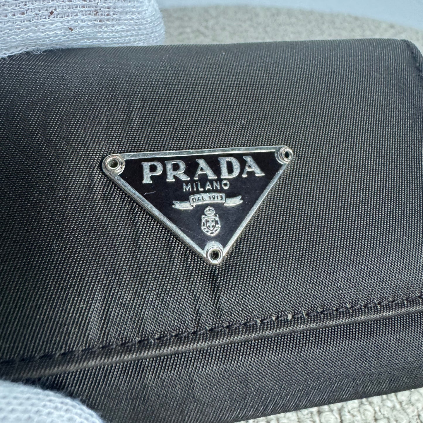 PRADA Nylon Schlüssel-Etui 6-fach Schwarz Saffiano