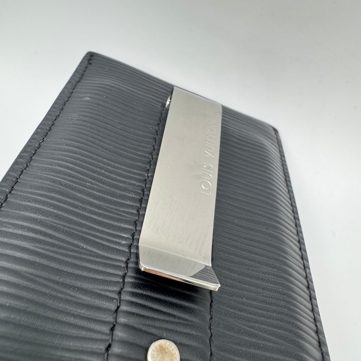 Louis Vuitton Kartenetui mit Geldclip – Epi Leder Schwarz