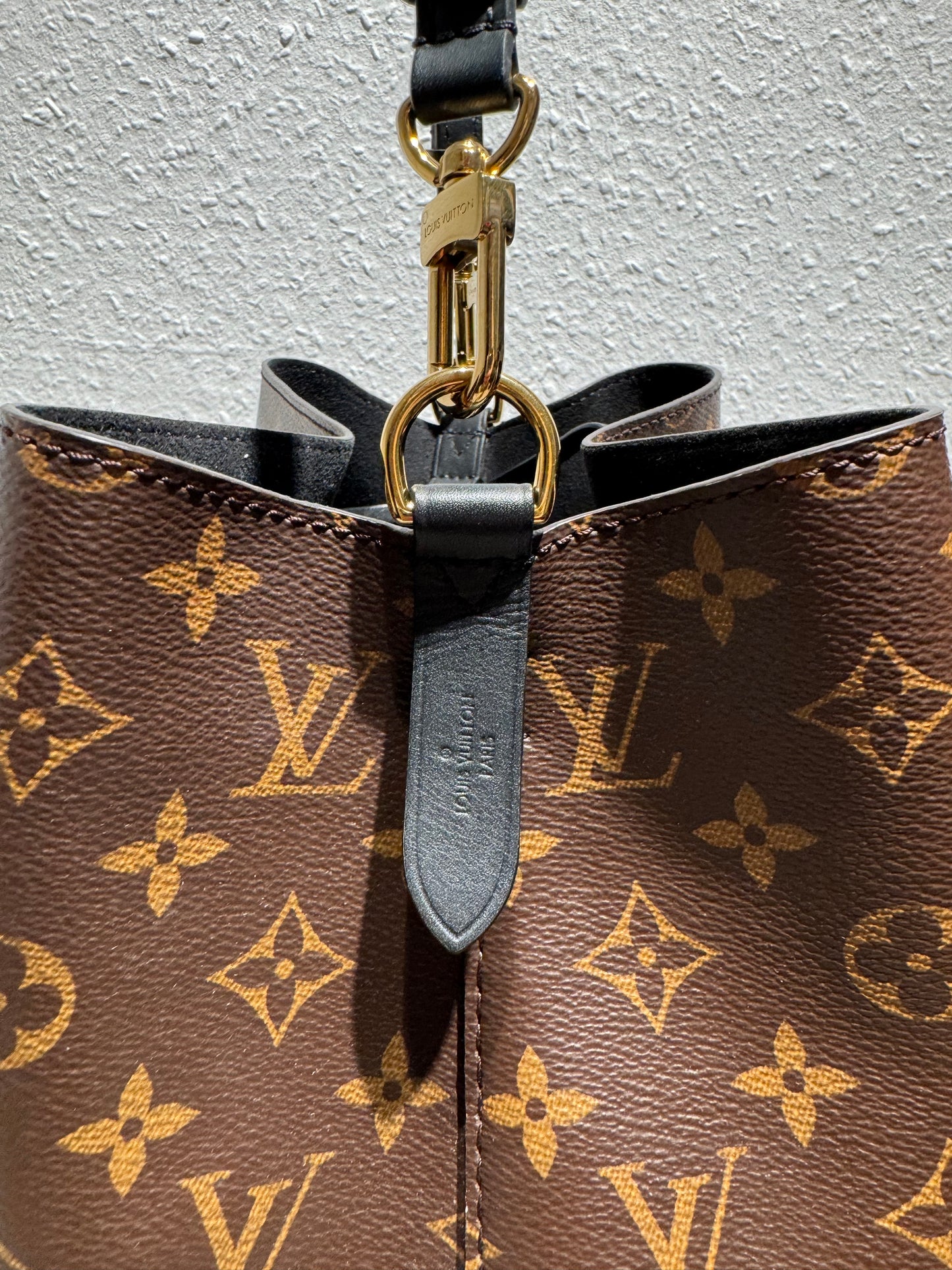 Louis Vuitton NéoNoé Monogram – Schwarz
