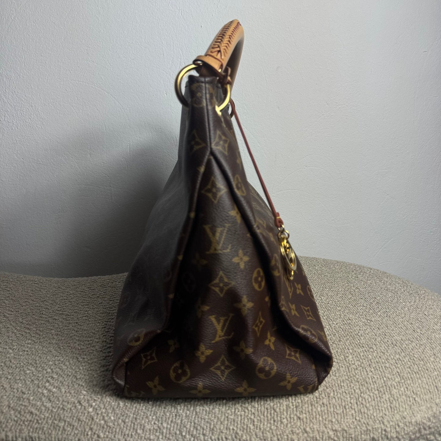 Louis Vuitton Artsy GM Monogram