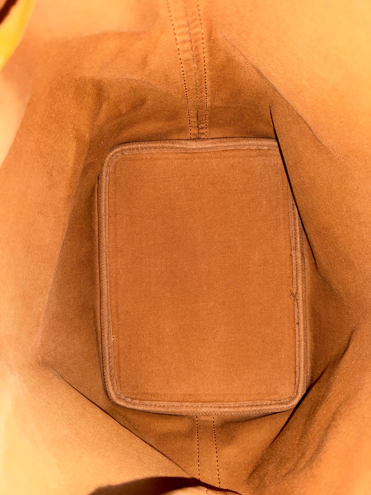 Louis Vuitton Petit Noé Schultertasche – Monogram Canvas