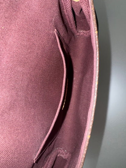 Louis Vuitton Pochette Favorite PM – Monogram Canvas