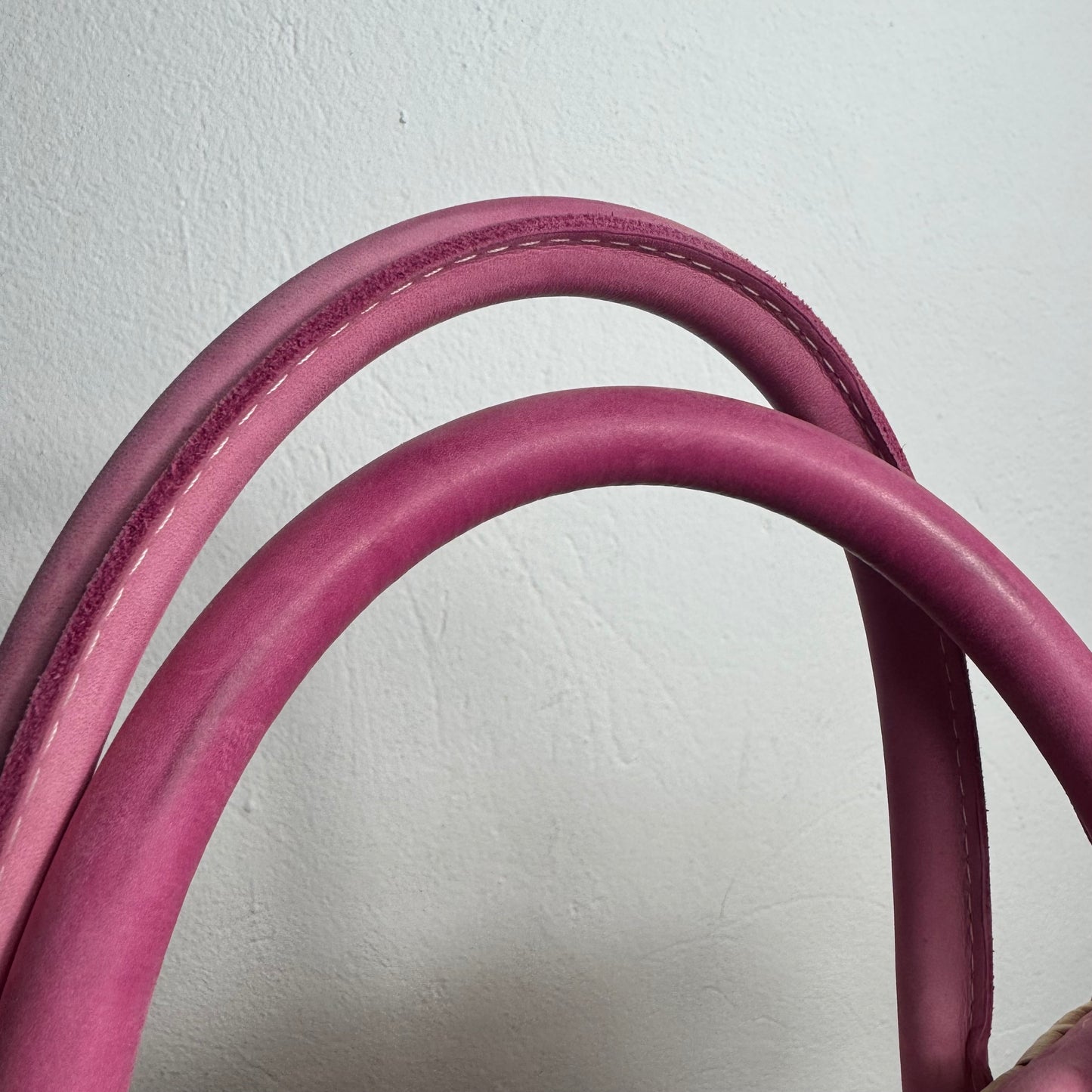 Jacquemus „Die Soli“ Korbtasche Pink