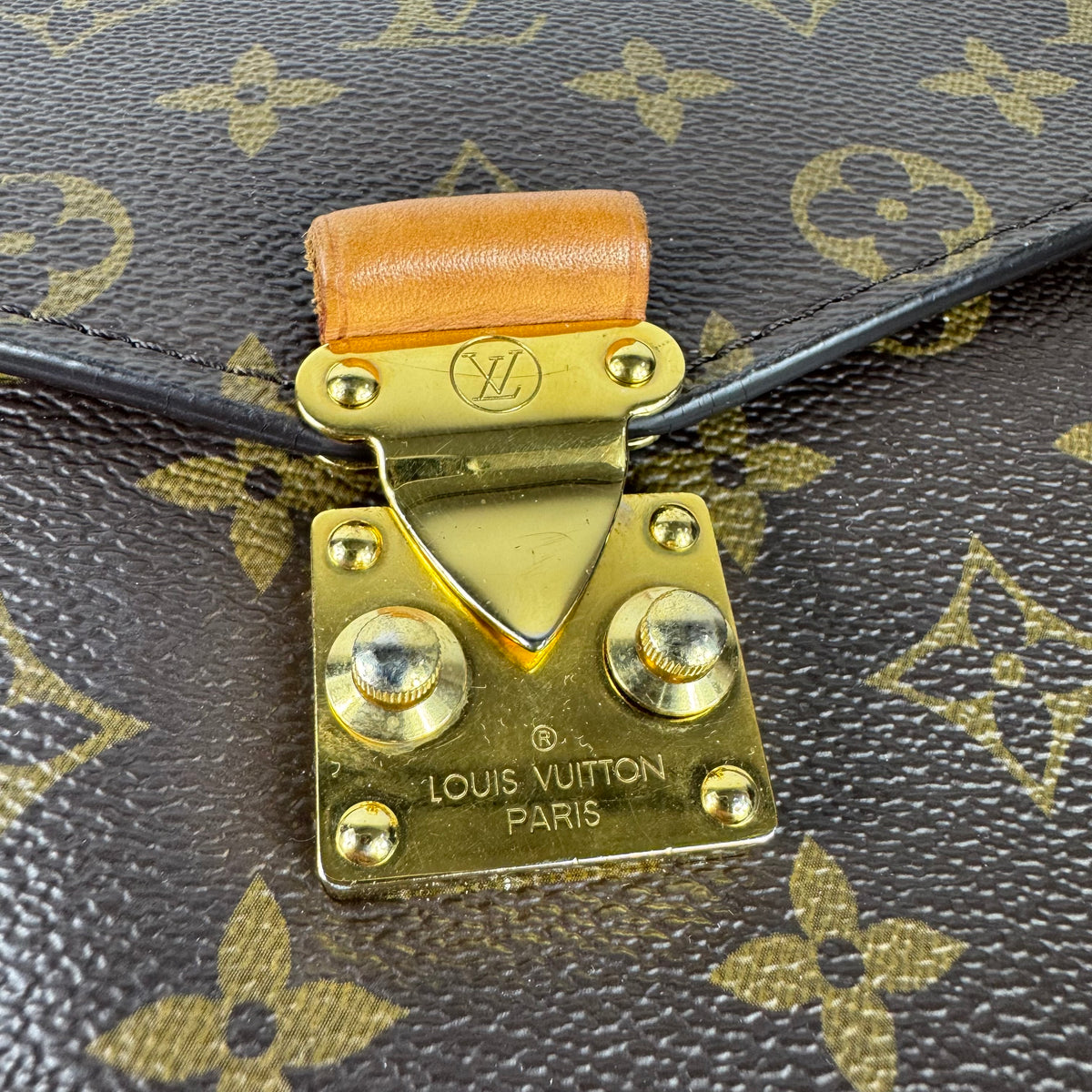Louis Vuitton Pochette Métis – Monogram Canvas
