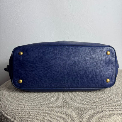 Prada Shopper Vitello Leder in Blau