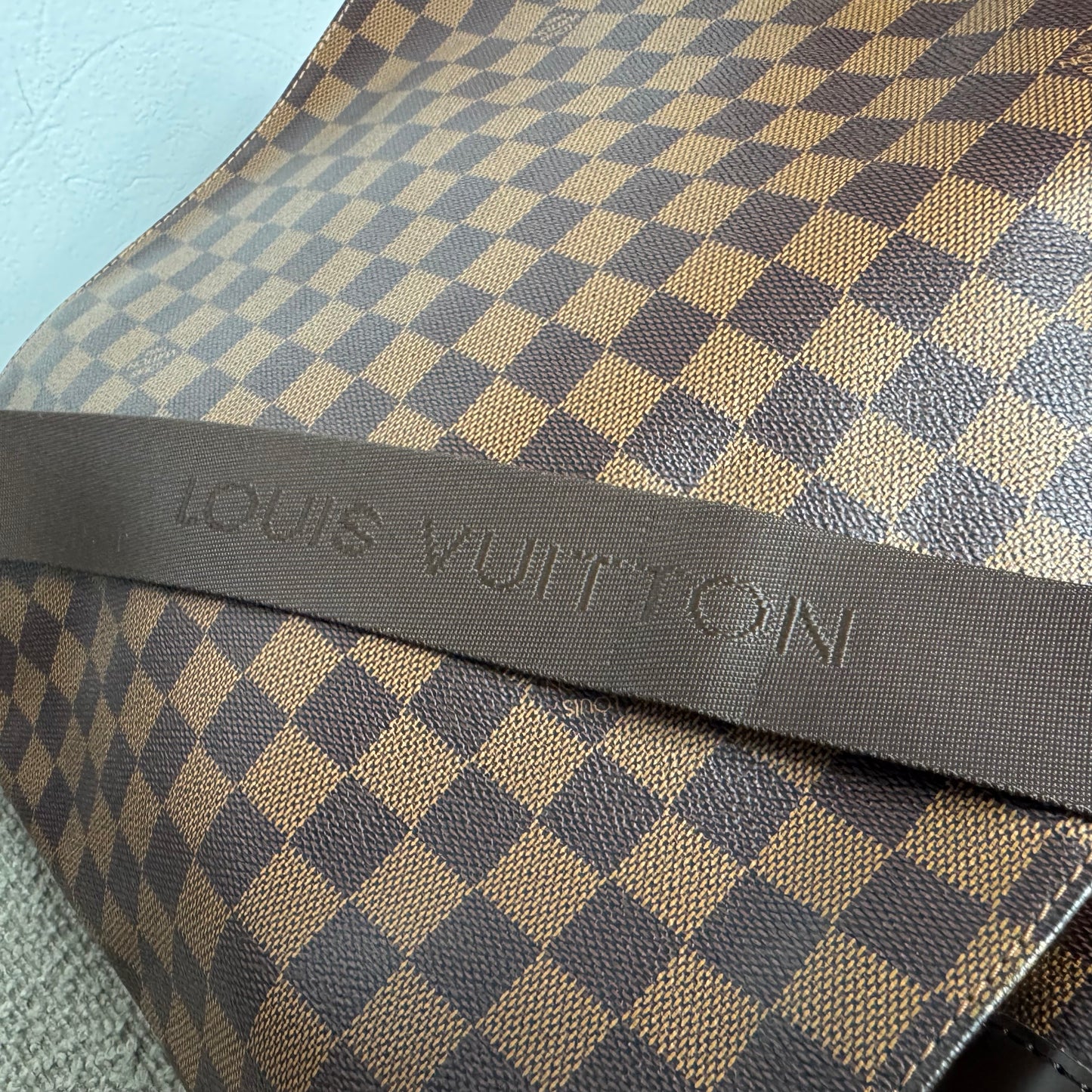 Louis Vuitton Bastille Messenger Bag Damier Ebene