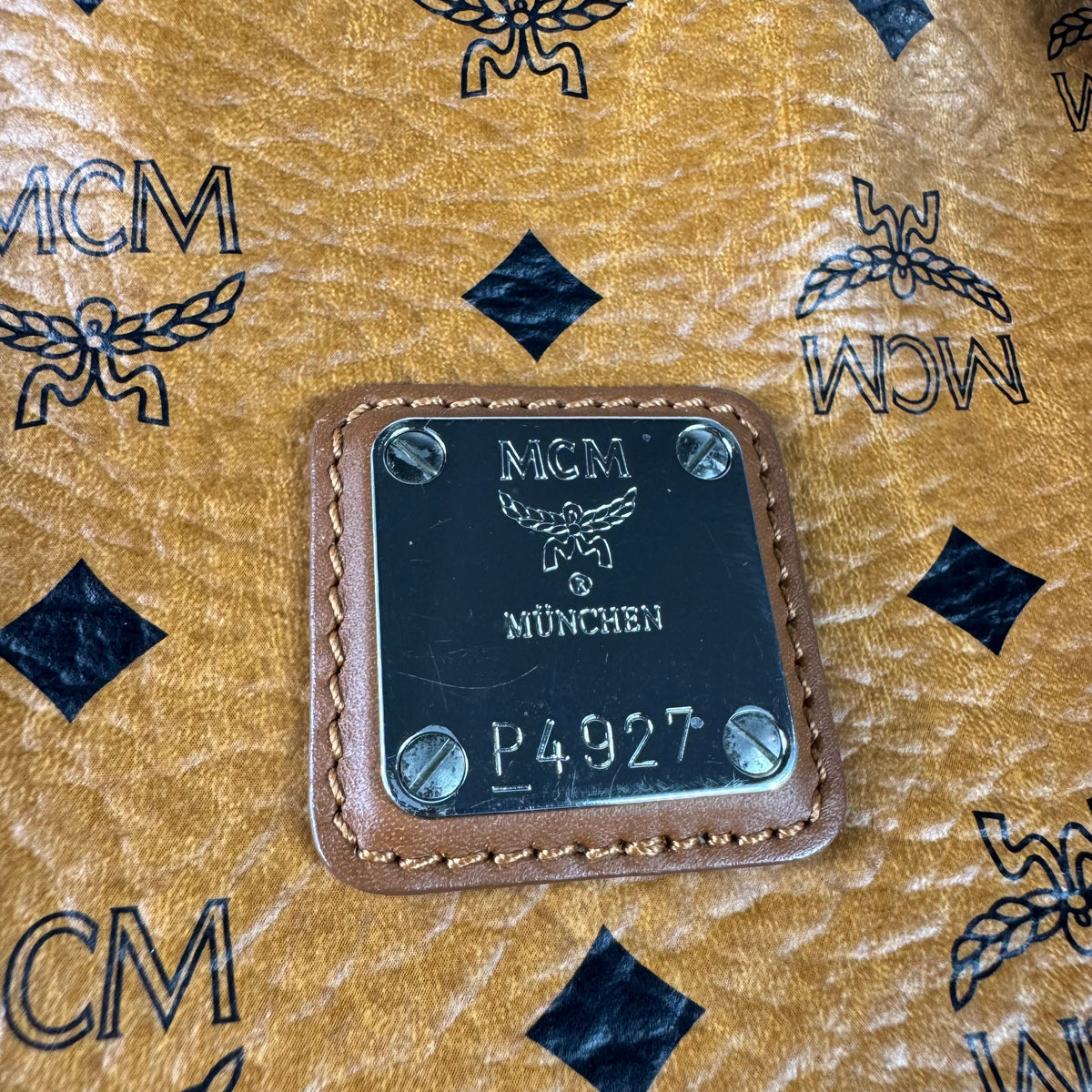 MCM Shopper – Visetos Cognac
