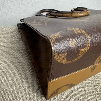 Louis Vuitton OnTheGo MM Reverse Monogram