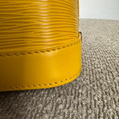 Louis Vuitton Alma BB Epi Leder Gelb