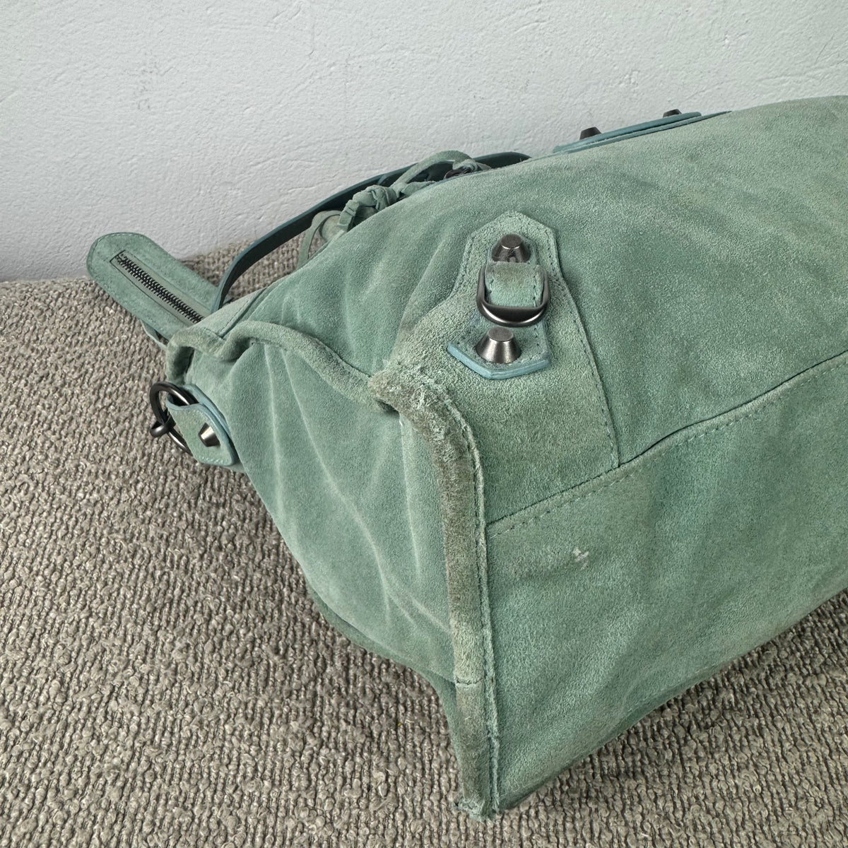 Balenciaga Classic City – Wildleder Mintgrün