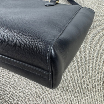 Prada Saffiano Shopper – Schwarz