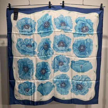 Foulard en soie Gucci "Blue Poppies" (Coquelicots bleus) avec bordure contrastée