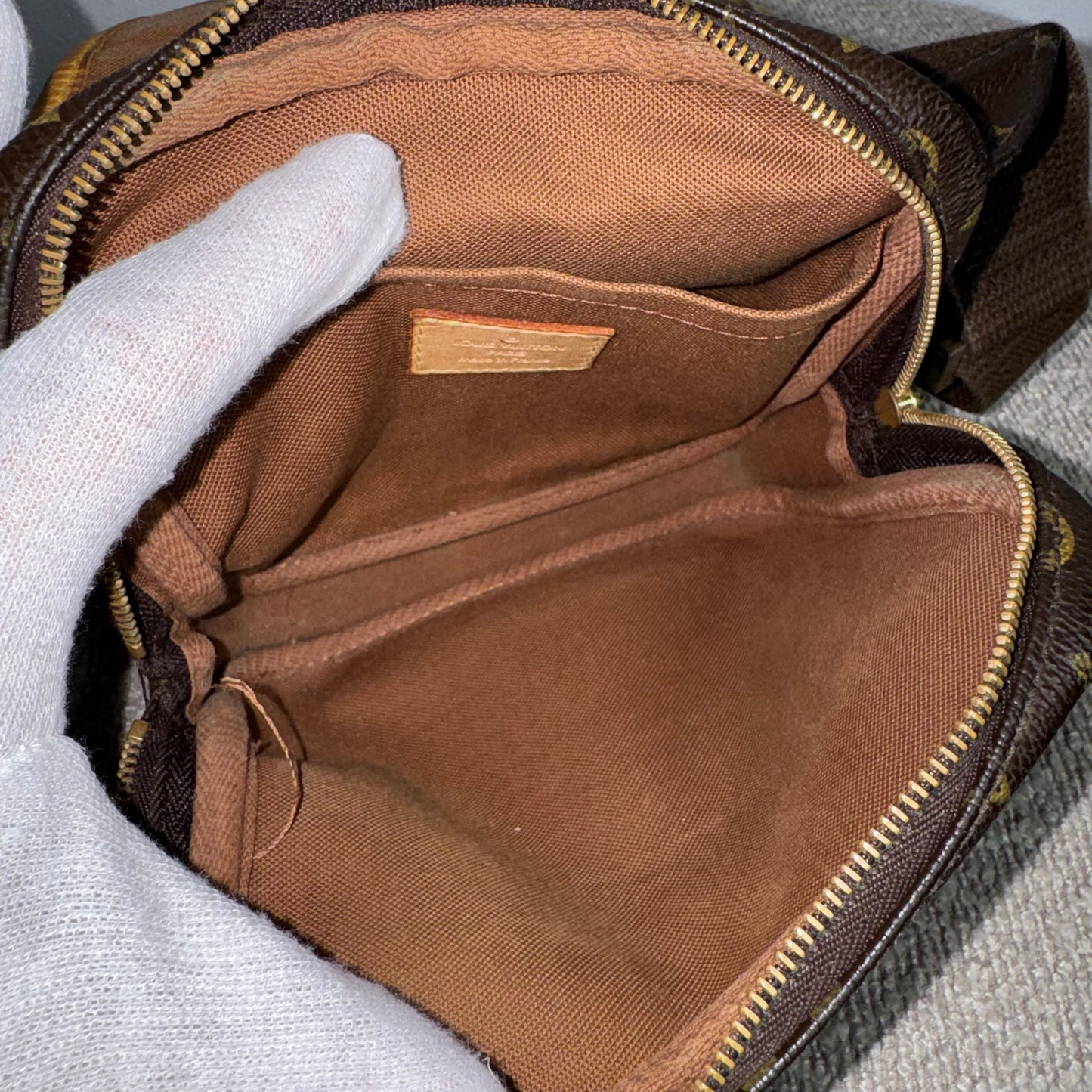 Louis Vuitton Bosphore Gürteltasche – Monogram Canvas