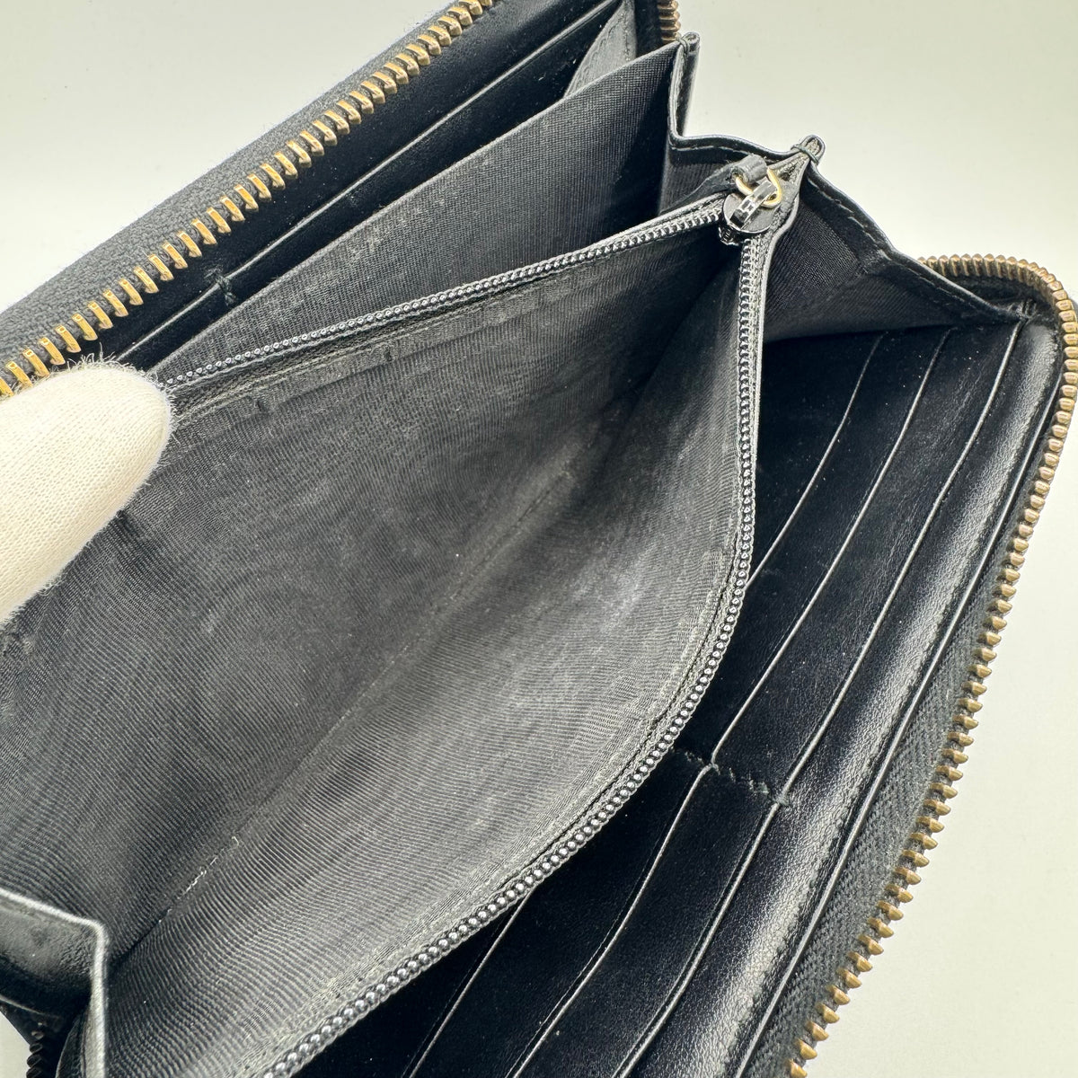 Gucci GG Marmont Geldbörse – Matelassé Leder Schwarz