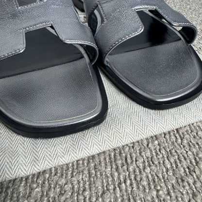 Hermès Oran Sandalen Metallic-Silber Leder Gr. 40