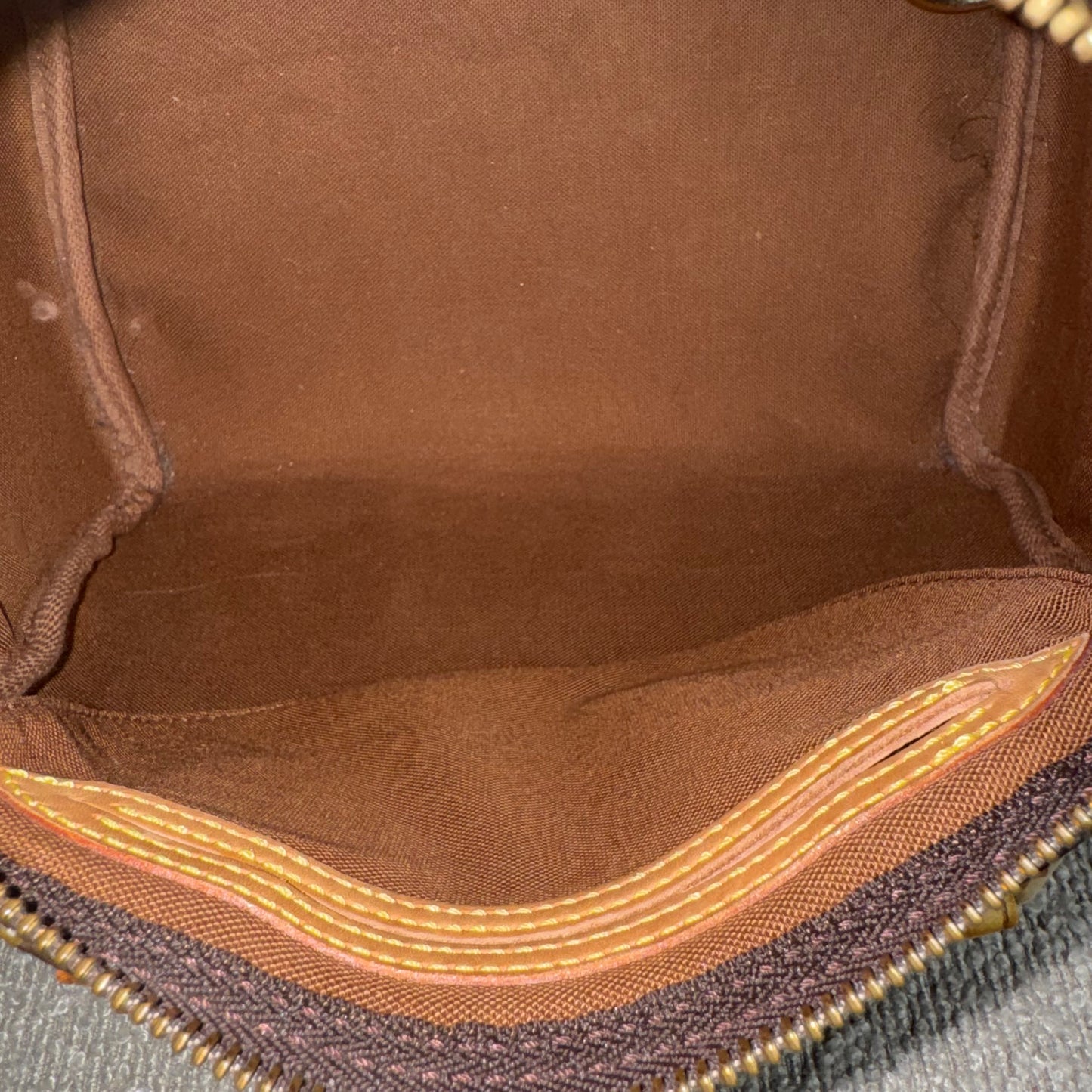 Louis Vuitton Speedy 25 Monogram
