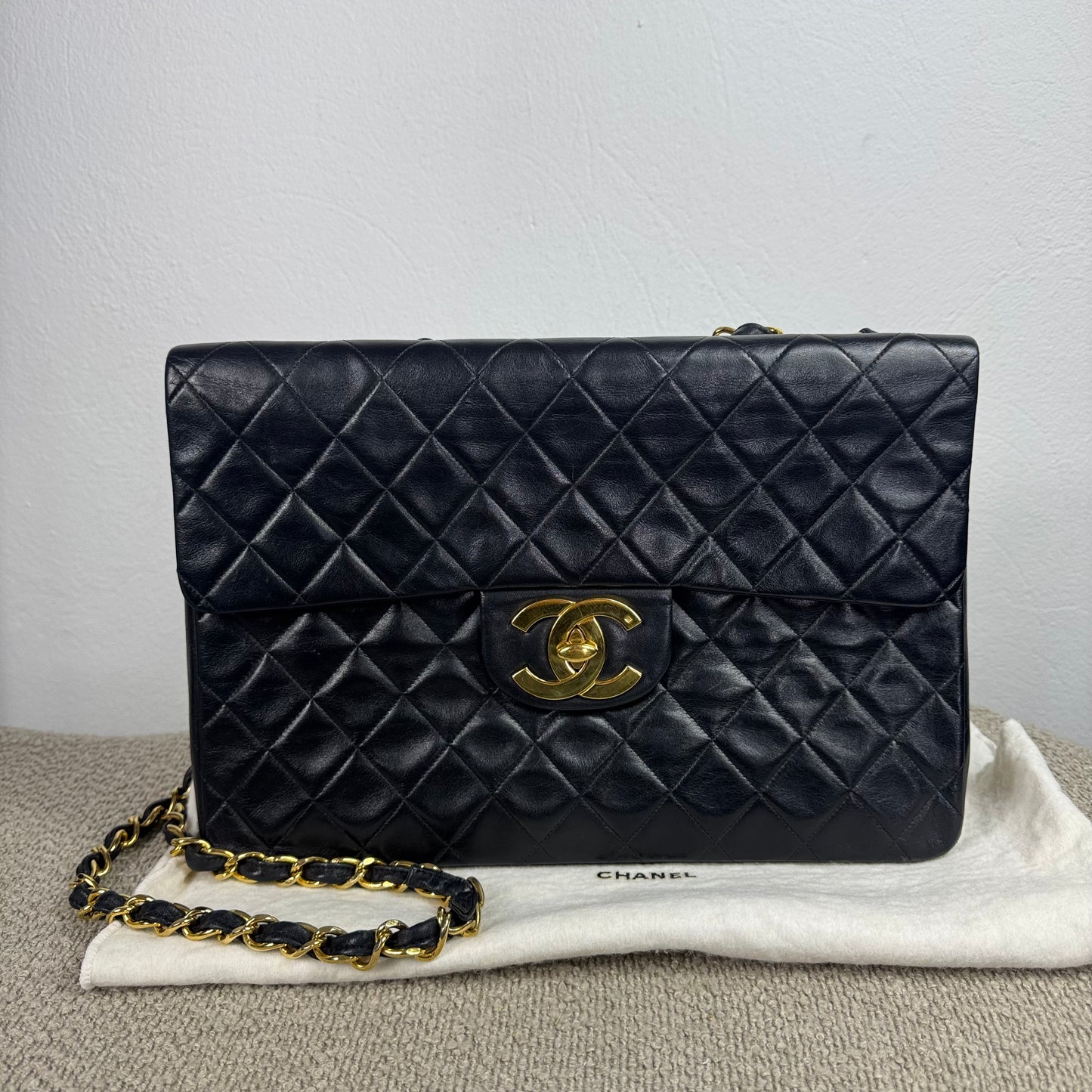 Chanel Single Flap Jumbo – Schwarz mit 24K vergoldeter Hardware