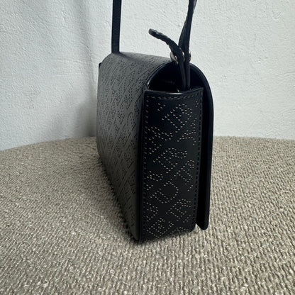 Burberry Perforated Leder Flap Shoulder Bag Schwarz