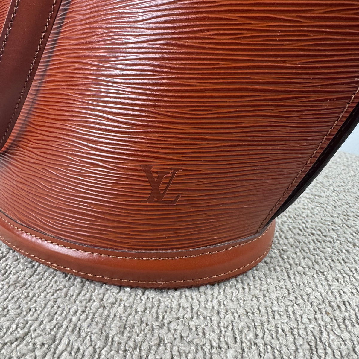Louis Vuitton Saint Jacques – Epi Leder Braun
